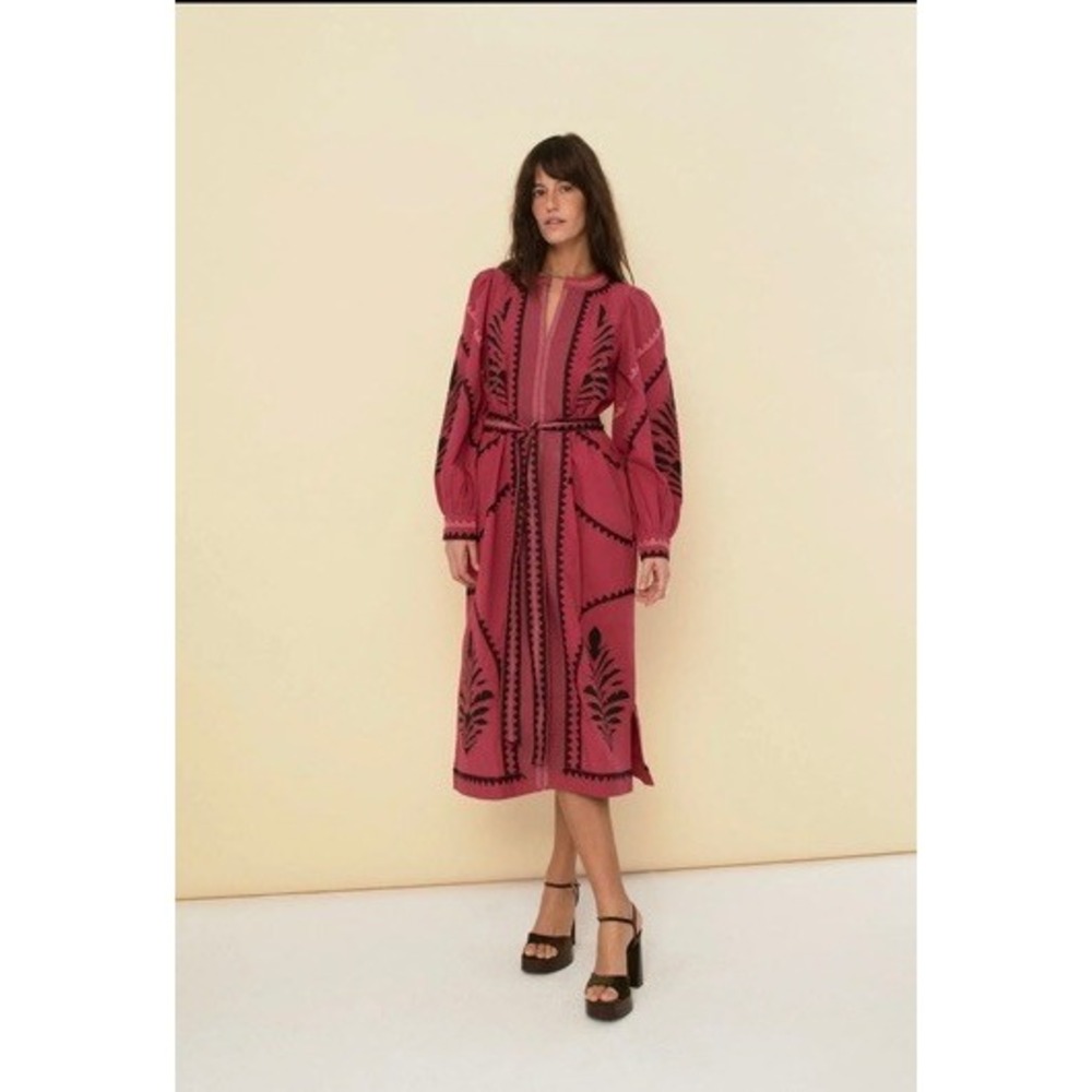 Sonmer Magenta Pink Embroidered Cotton Puff Sleeve Midi Dress Belted XS New